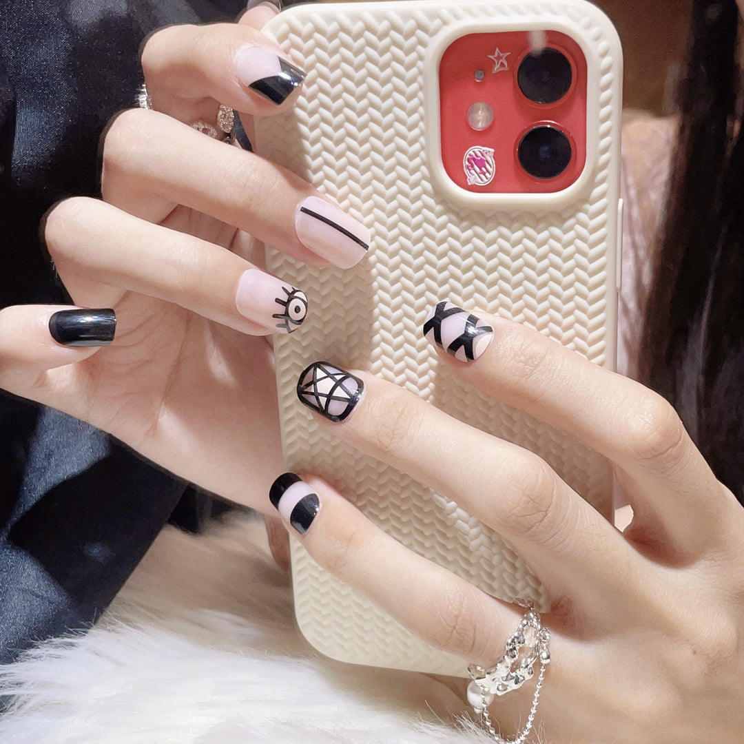 Artistic Abstract Press-On Nail Set