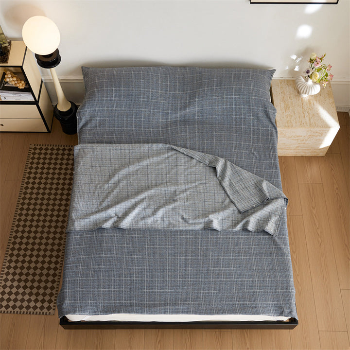 Reversible duvet cover set made of cotton-linen blend with fine check pattern