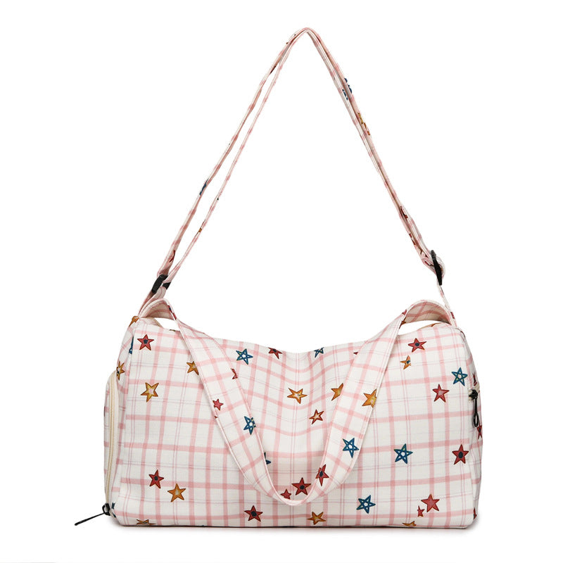 Lightweight Heart-Patterned Carryall