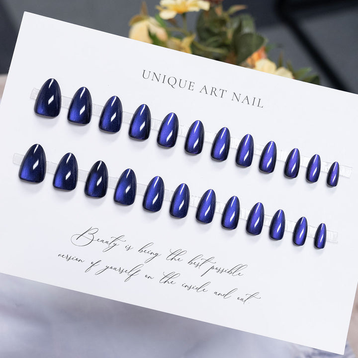 Glossy Press-On Nail Art Set