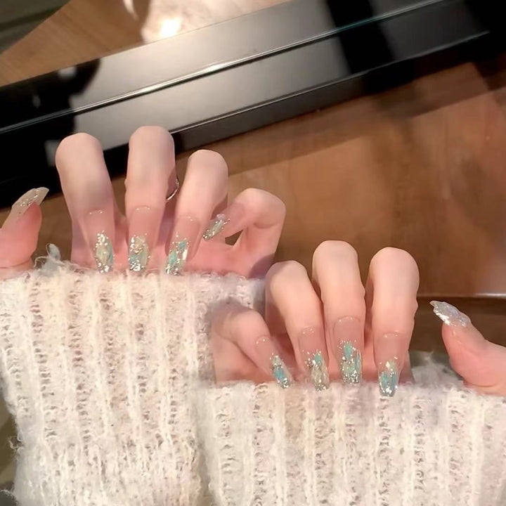 Glamorous Crystal-Accented Press-On Nail Set Kalsten