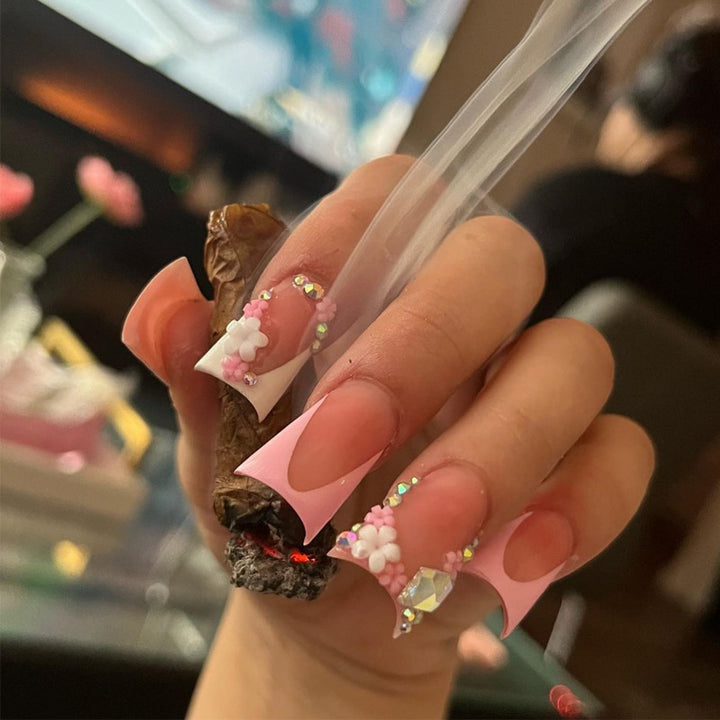 Elegant Stiletto Press-On Nail Art with Rhinestone Accents Kalsten