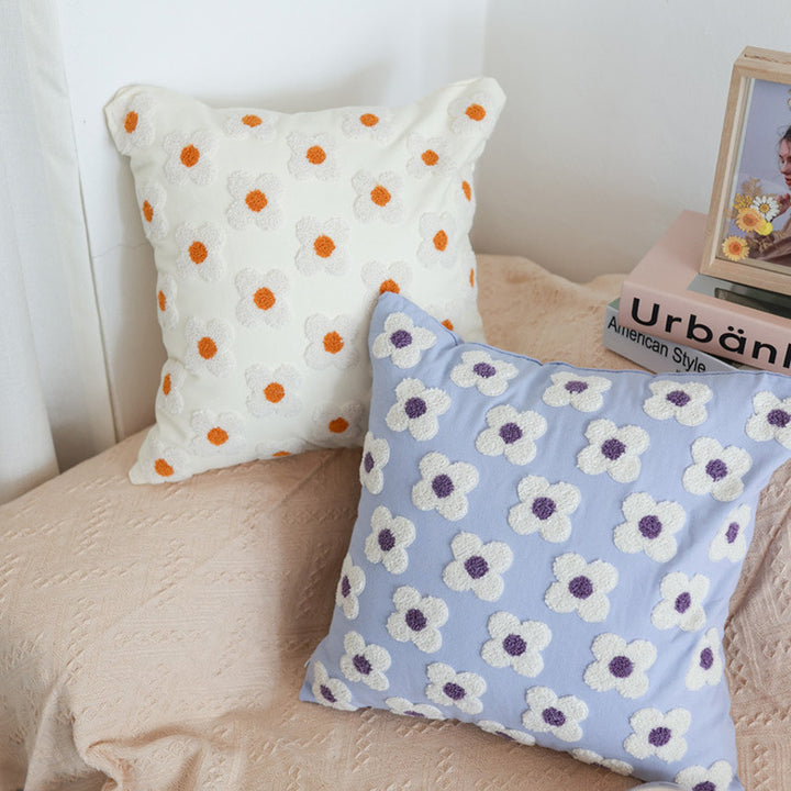 Square decorative cushion cover with hand-tufted flower relief and bouclé applications Kalsten