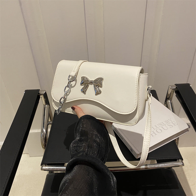 Elegant Bow-Detail Crossbody Bag