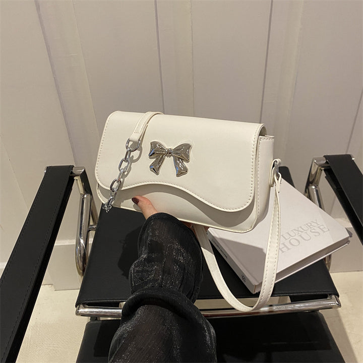 Elegant Bow-Detail Crossbody Bag