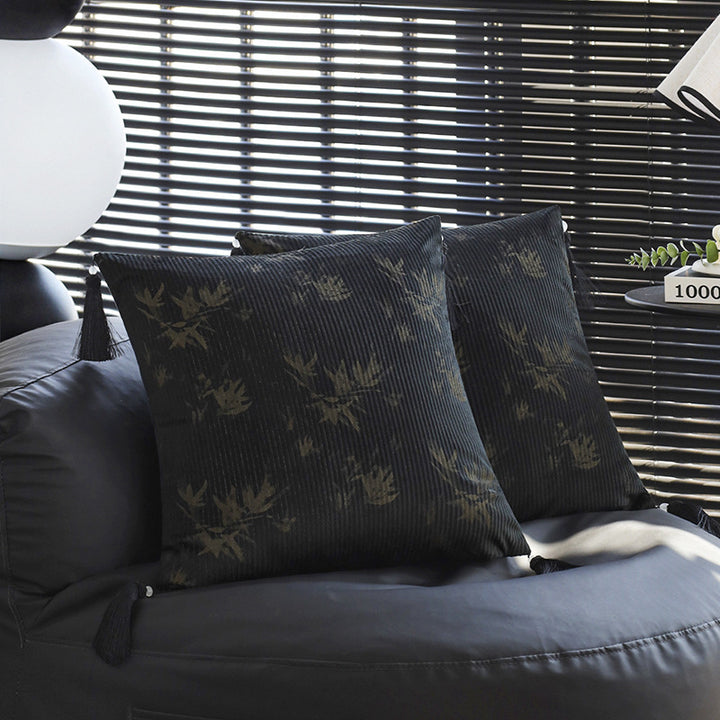 Square decorative cushion made of velvet with relief longitudinal stripes and fringe tassel Kalsten
