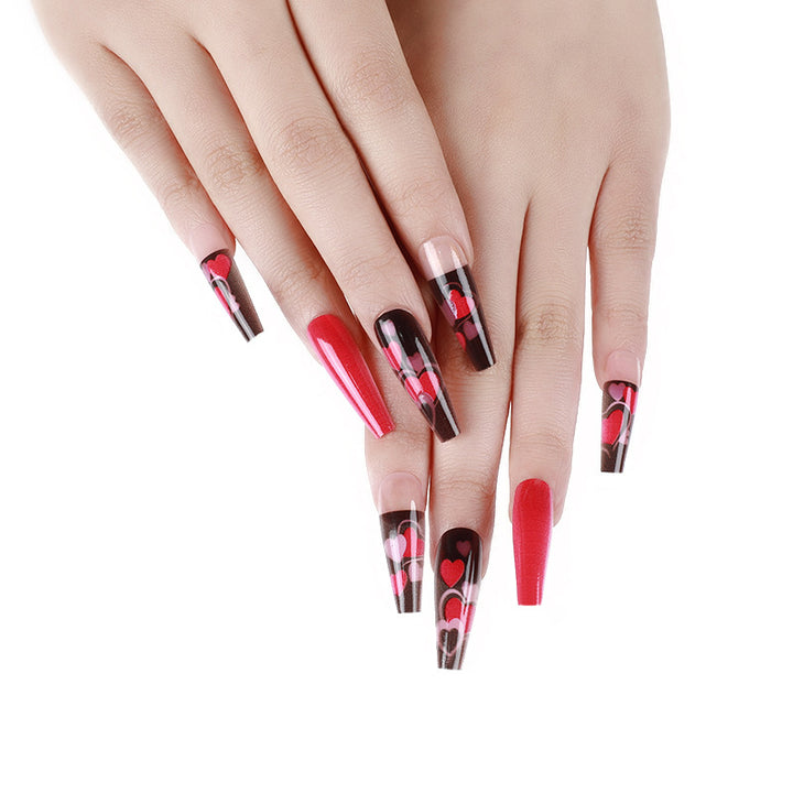 Fake nails in an eye-catching heart design Kalsten