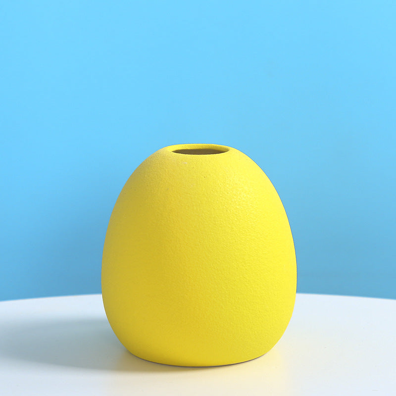 Modern Sculptural Ceramic Vase Kalsten