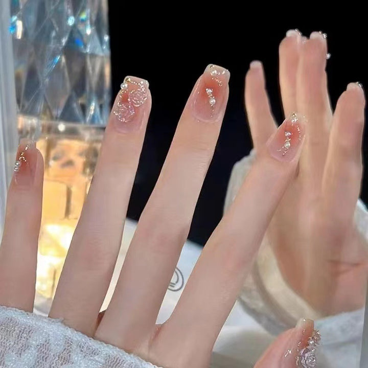 Glamorous Pearl-Embellished Press-On Nails