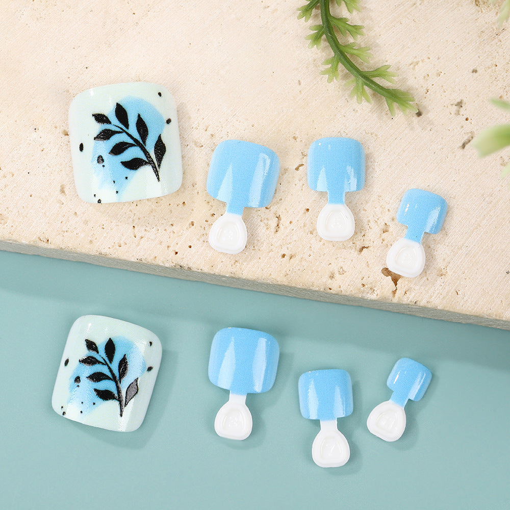 Stylish leaf design artificial nails Kalsten
