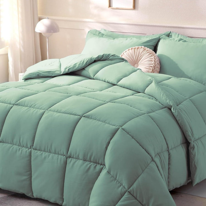 Ultra-Soft Premium All-Season Comforter Kalsten