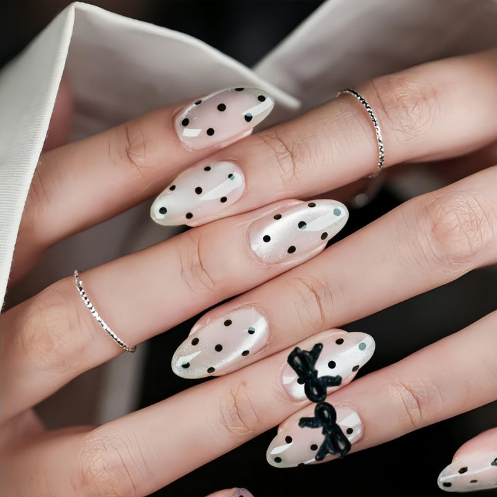 Polka Dot Press-On Nail Art Kalsten