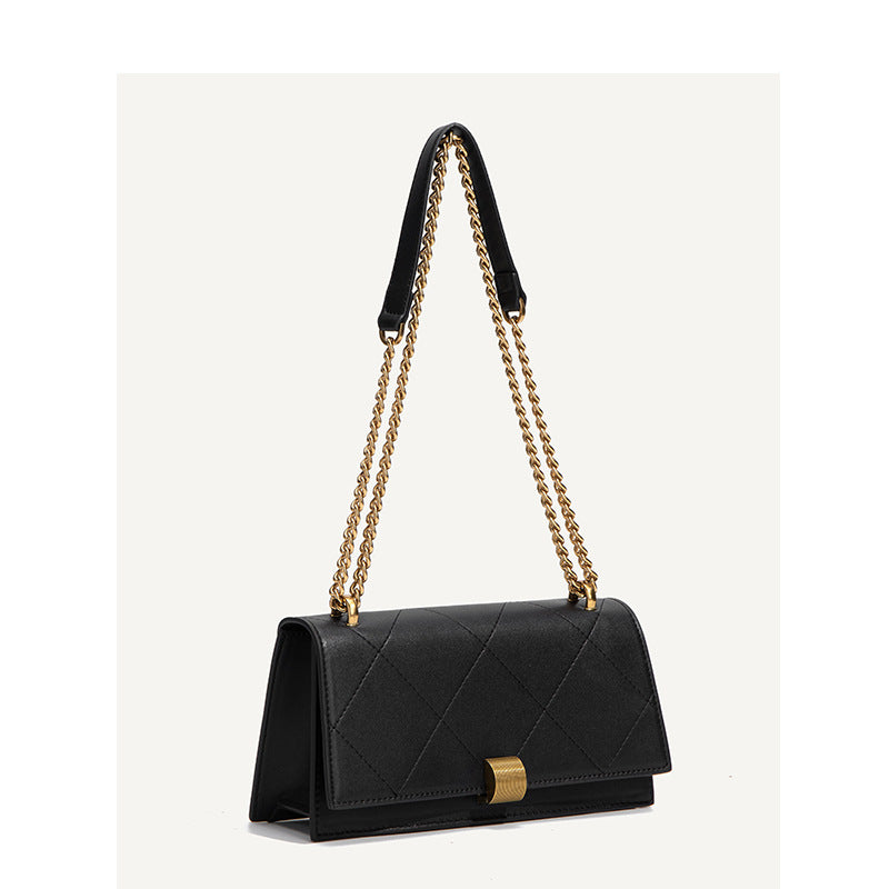 Elegant Chain-Detail Crossbody Clutch Bag