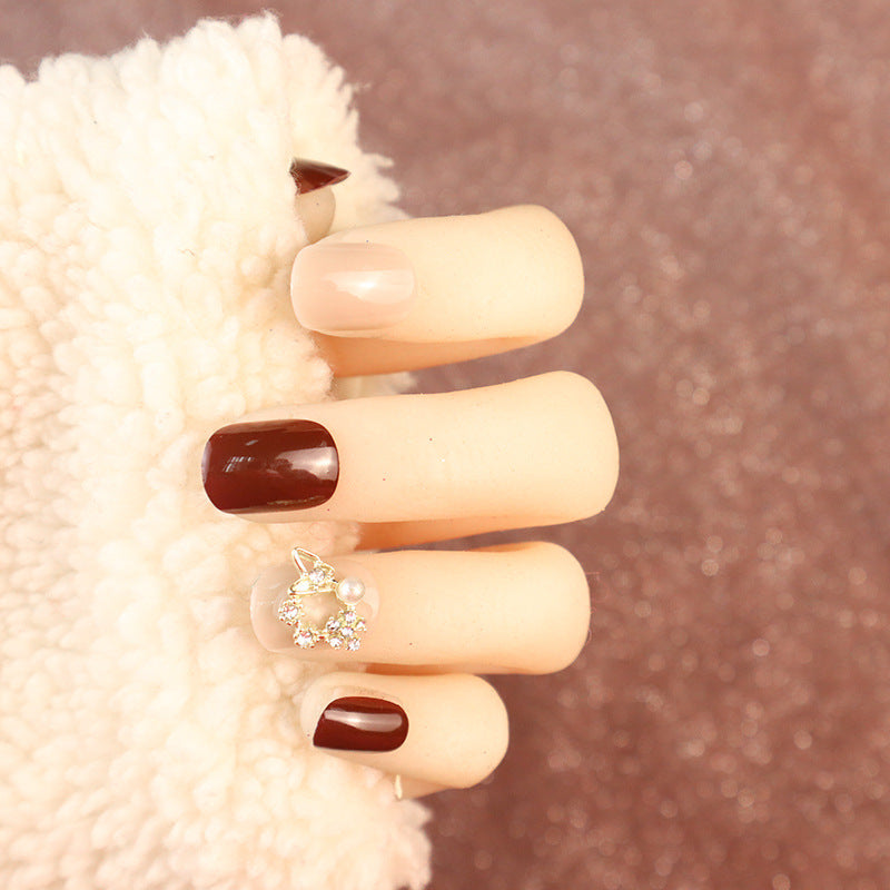 Elegant Press-On Nail Art Set