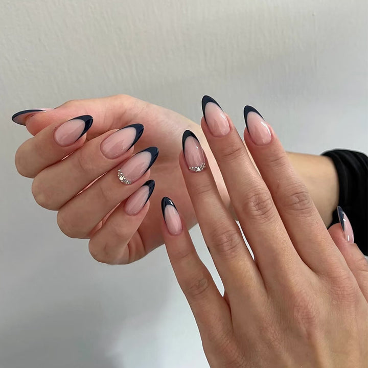 Stylish Press-On Nail Set with Elegant Floral Accents Kalsten