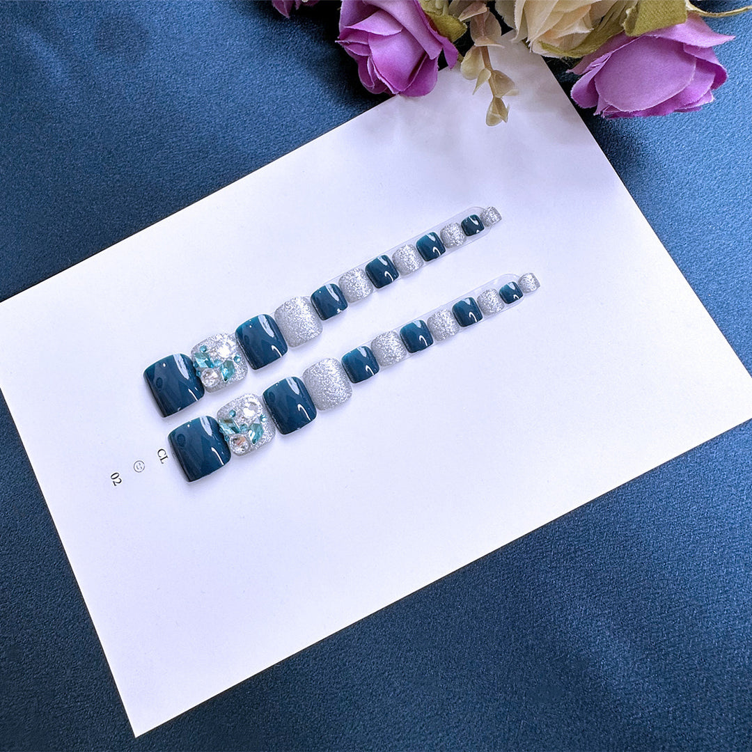 Nail art with glamorous rhinestone accents Kalsten