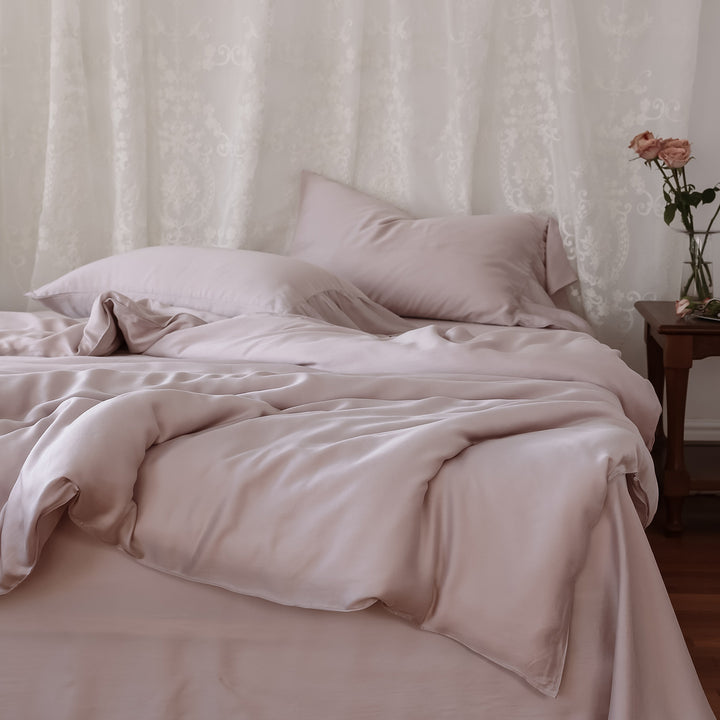 Silk Cotton Satin Duvet Cover Set with Temperature Regulating Climate Finish