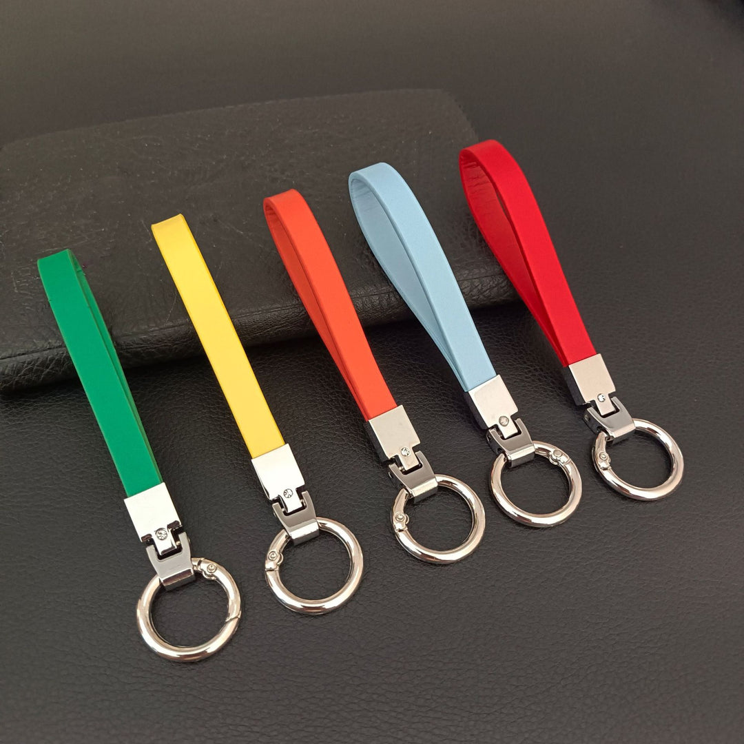 Elegant Leather Keychain Holder Kalsten
