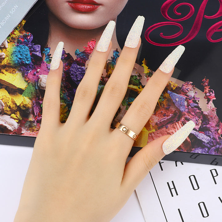 Glamorous artificial nails with glitter effects Kalsten