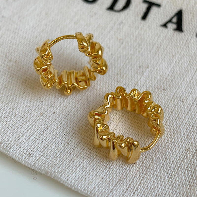 Stylish studs in modern ribbed design Kalsten