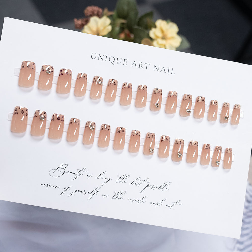 Decorative Leopard Print Press-On Nails