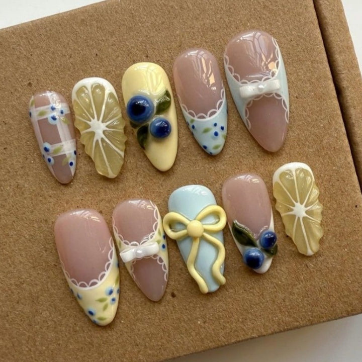 Artistic Decorative Press-On Nail Set Kalsten