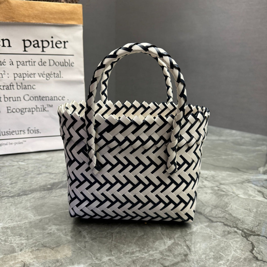Playful basket bag with bow Kalsten