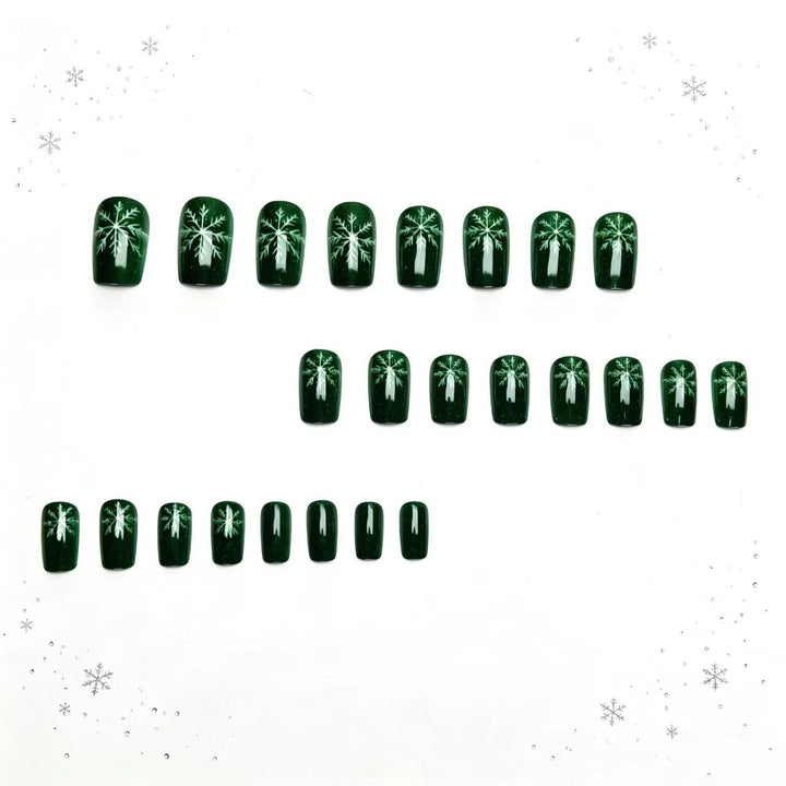 Winter-Themed Nail Art Kalsten