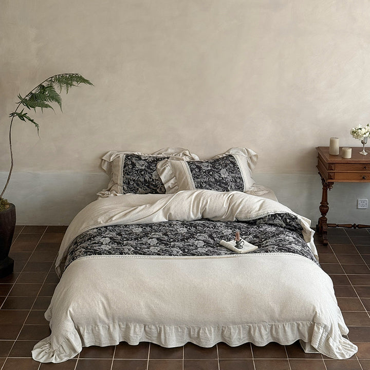 Country House bedding set made of cotton-linen with jacquard flower panel, frill and lace border