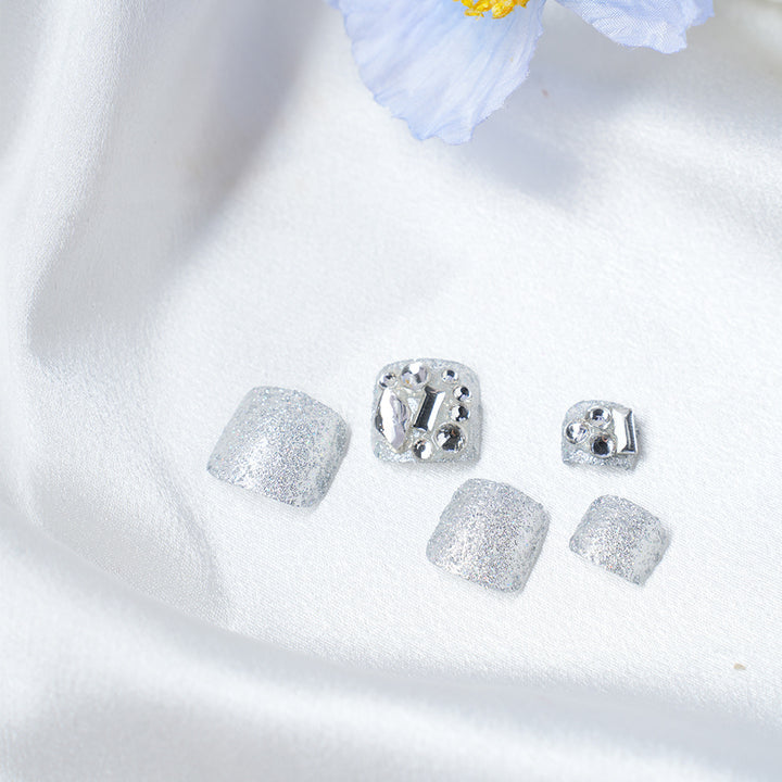 Glittering Press-On Nail Art Set Kalsten