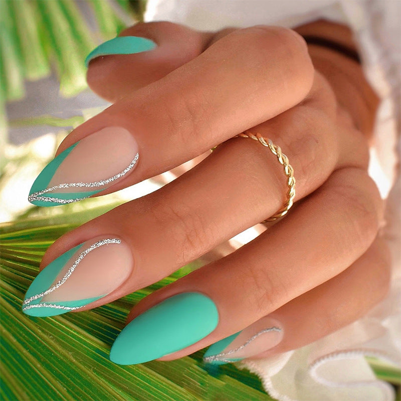 Artistic Press-On Nail Set with Elegant Silver Detailing Kalsten