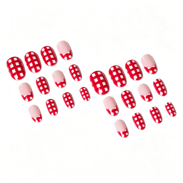Stylish Gingham Print Nail Art