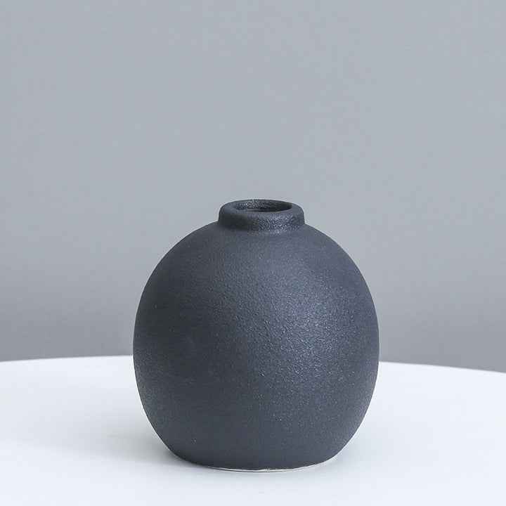 Ceramic Decorative Art Vase Kalsten