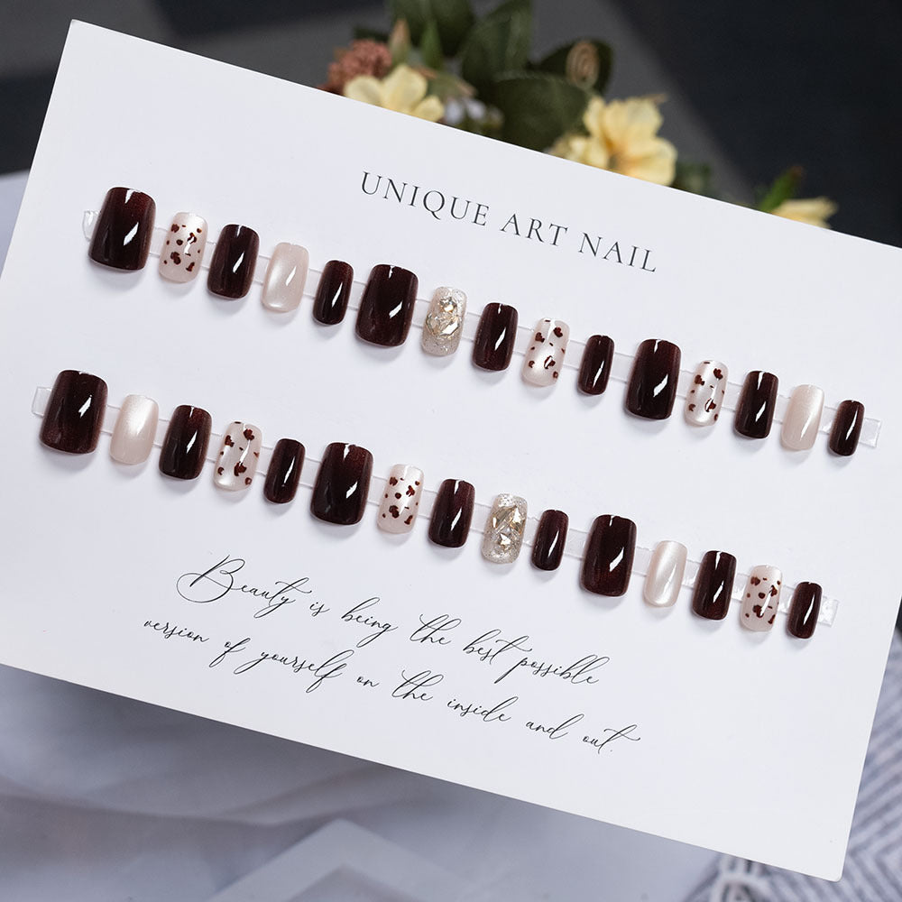 Decorative Nail Art with Leopard Print and Glitter