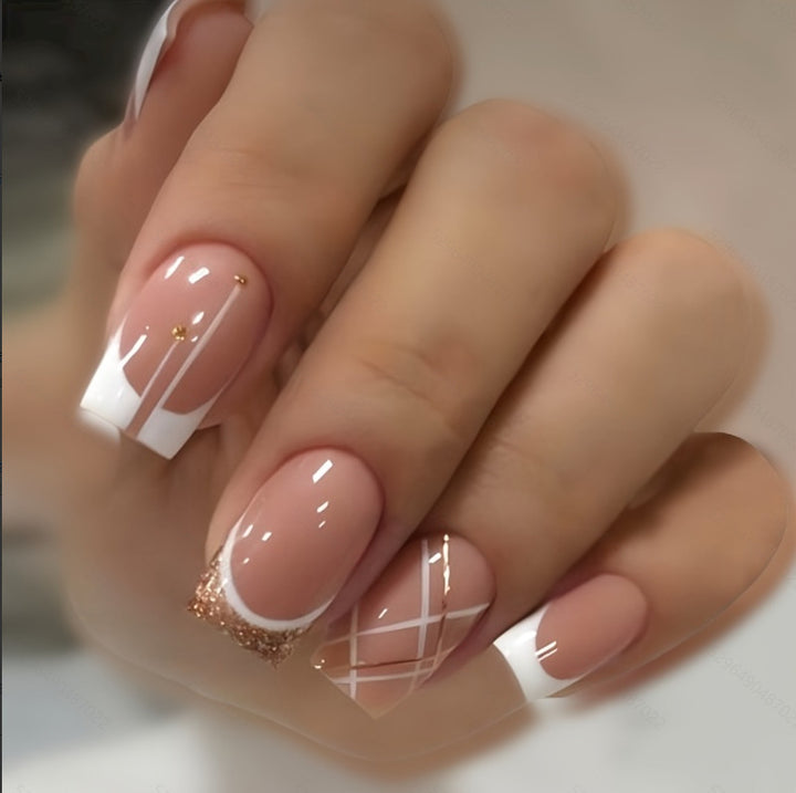 Elegant Glitter French Tip Nail Art Kalsten