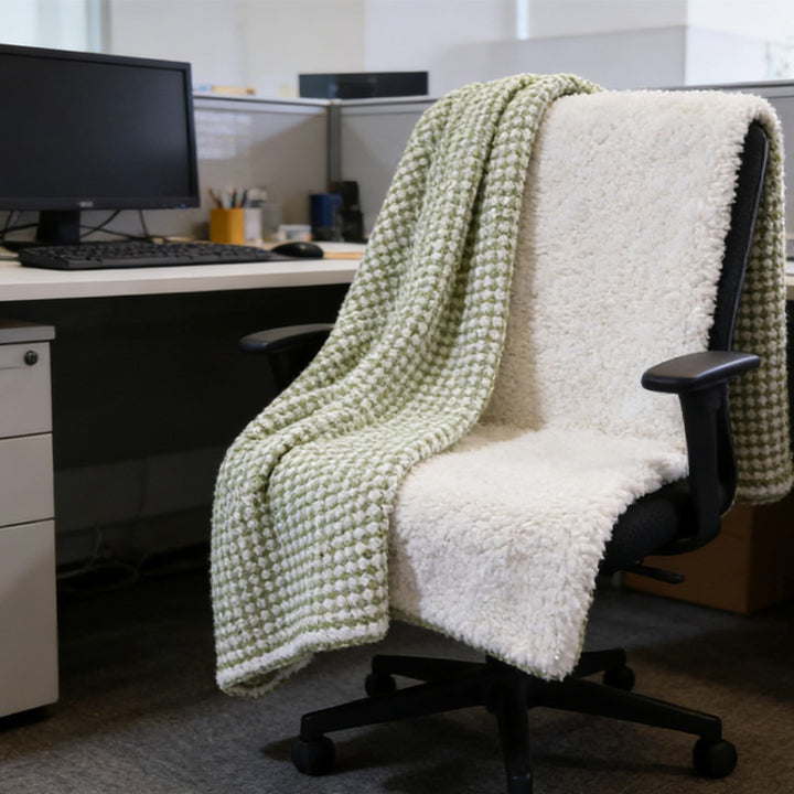 Women Cozy Textured Blanket with Alternating Pattern Kalsten