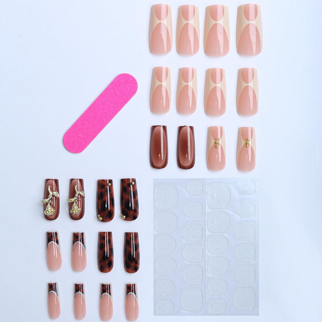 Artificial nails with luxurious embellishments and animalistic design Kalsten