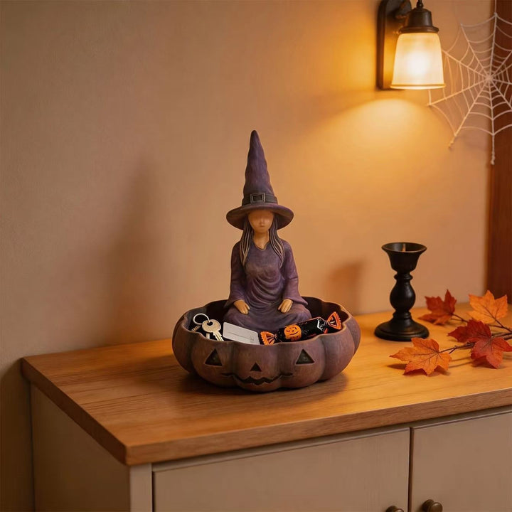 Witch-Themed Bird Feeder Kalsten