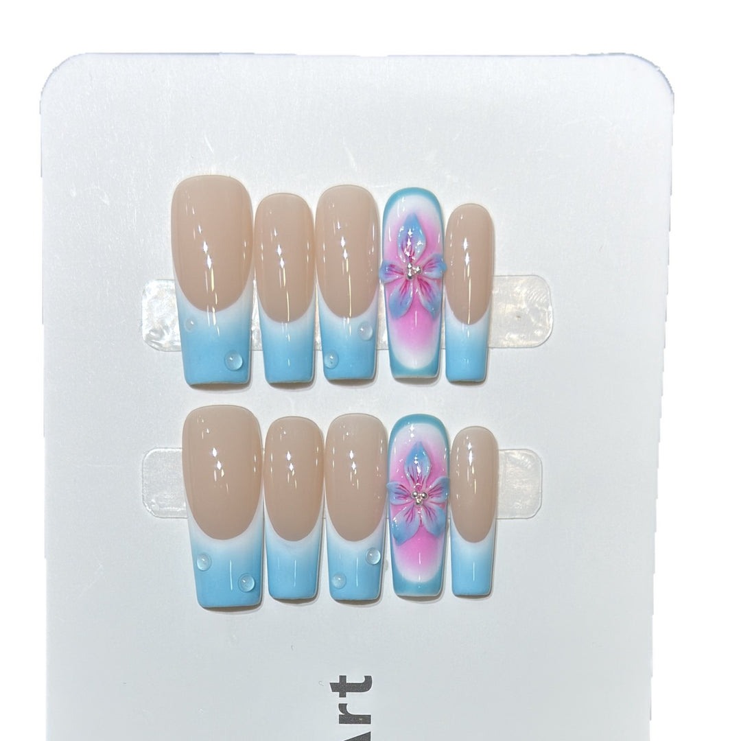 Floral-Accent Press-On Nail Set Kalsten
