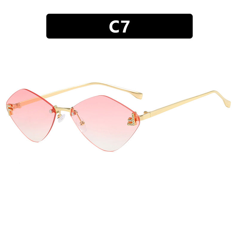 Women's geometric sunglasses in an extravagant design with gradient lenses Kalsten