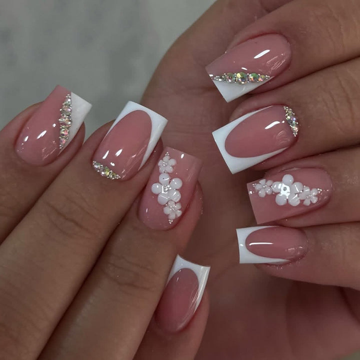 Elegant Floral-Embellished Press-On Nail Art Set Kalsten