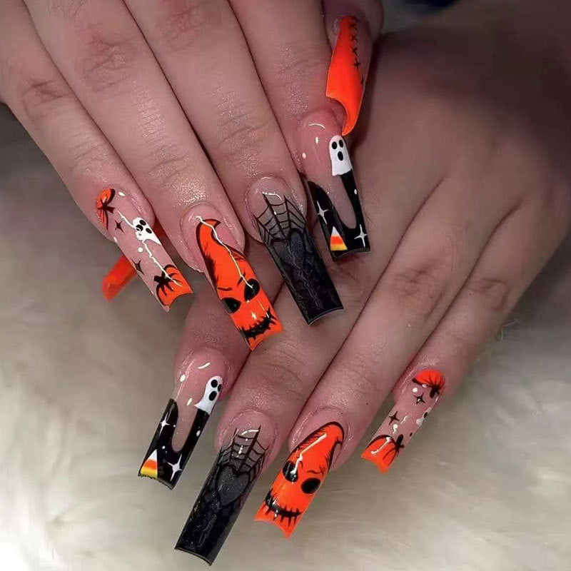 Halloween-Themed Elaborate Press-On Nails