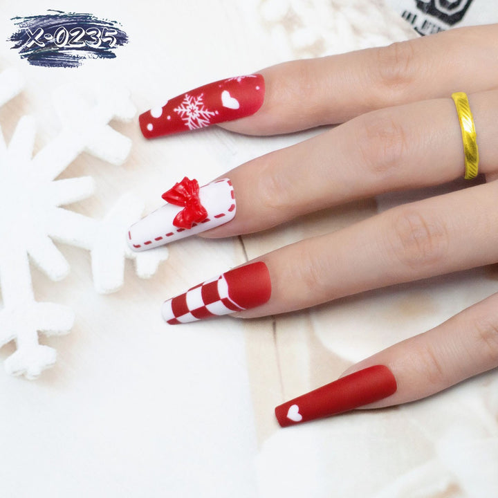 Festive Winter-Themed Nail Art Kit