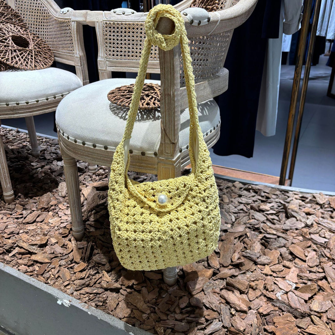 Handmade shoulder bag with bead closure Kalsten