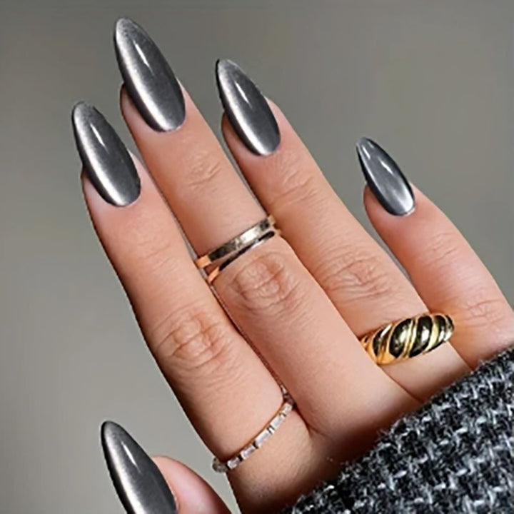 Shimmering Press-On Nail Kit