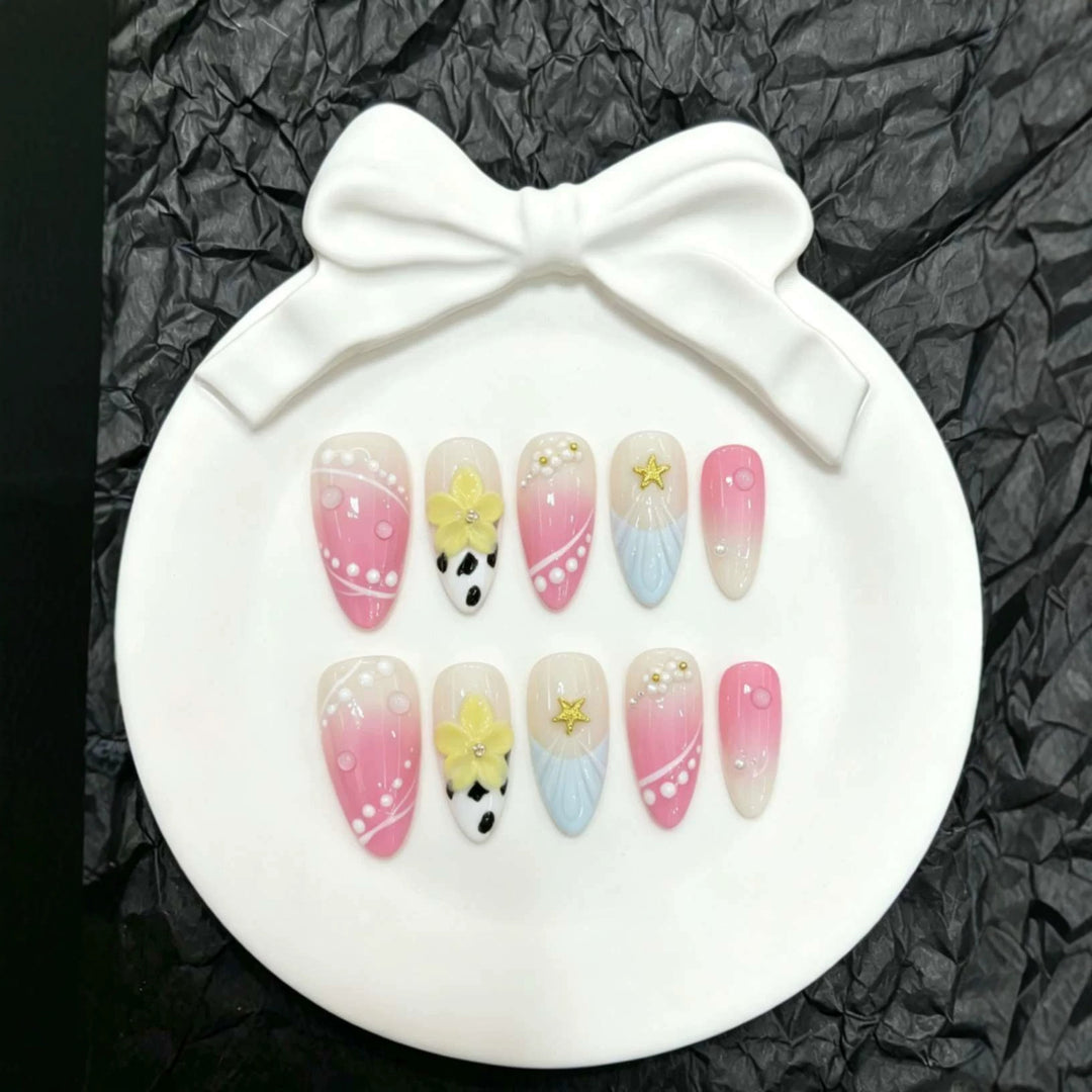 Artistic Fashion Press-On Nail Art Set