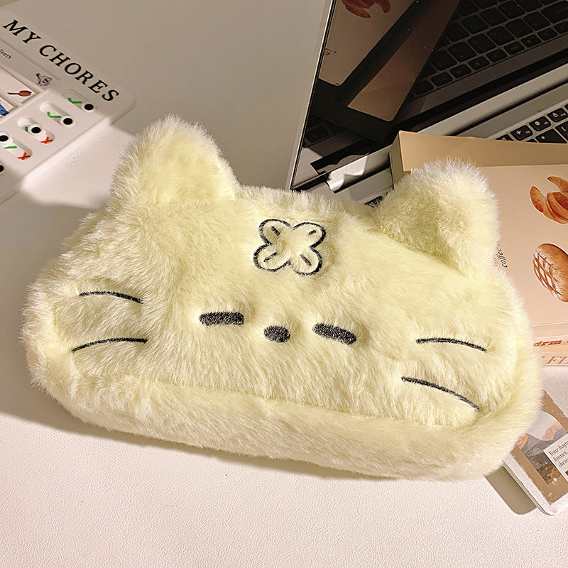 Fluffy cosmetic bag Kalsten