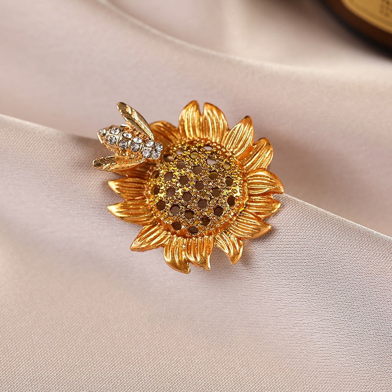 Elegant sunflower brooch with crystals Kalsten