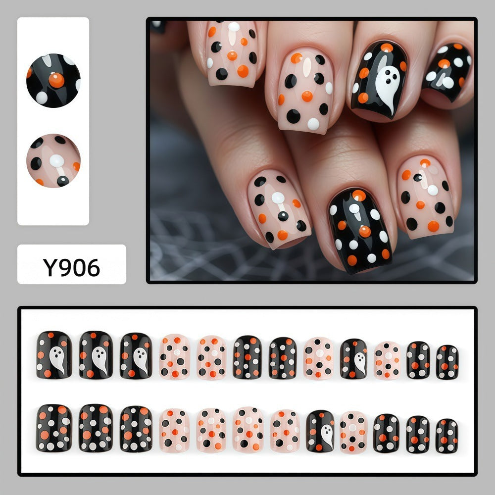Nail art set with Halloween motif and playful design Kalsten