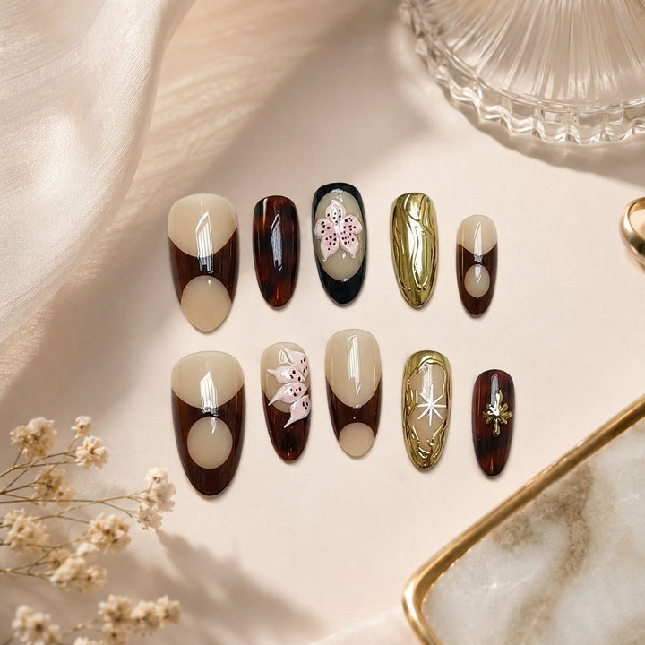 Decorative Floral Press-On Nail Art Set